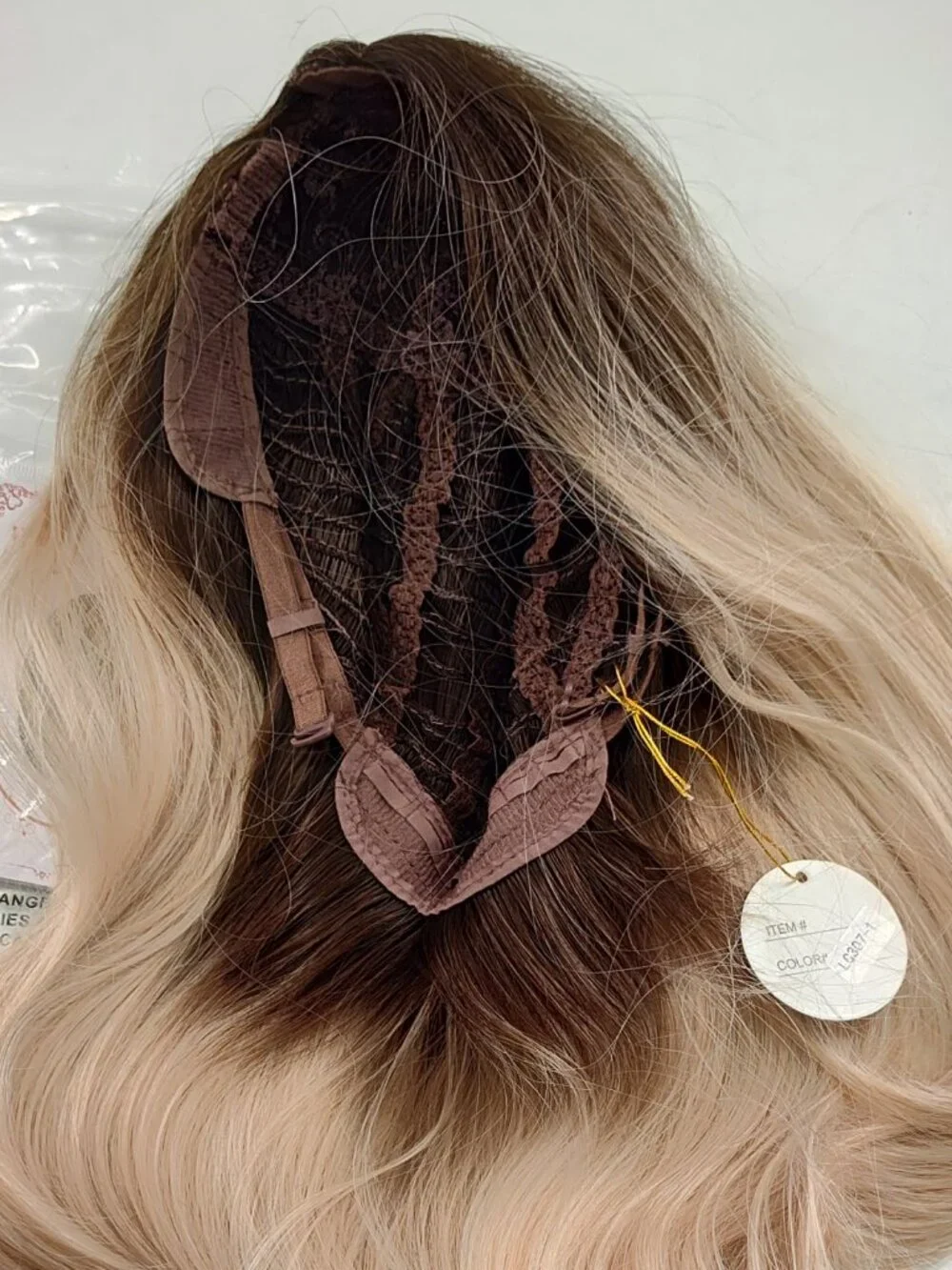 Blonde Wig W/Dark Roots 26inch Long Wavy                       PA#646-PA#651@CMK